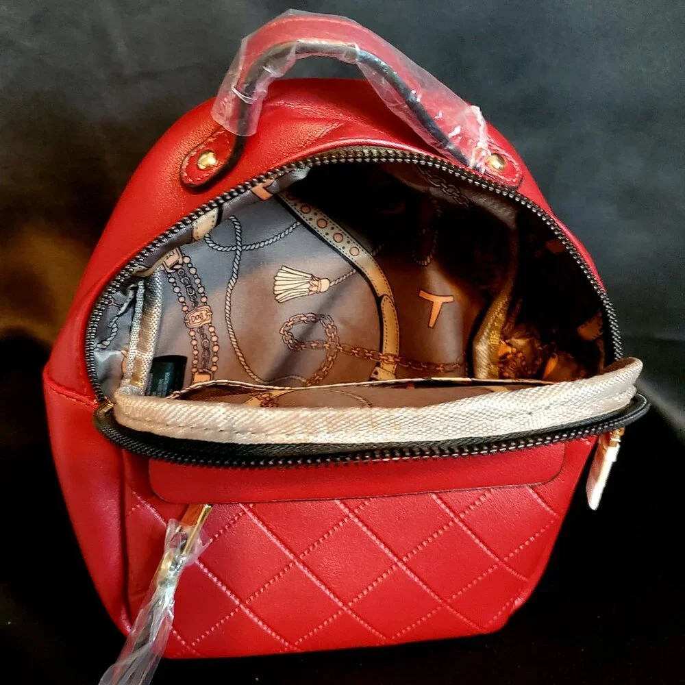 Backpack 🎒 - Picture 4 of 4